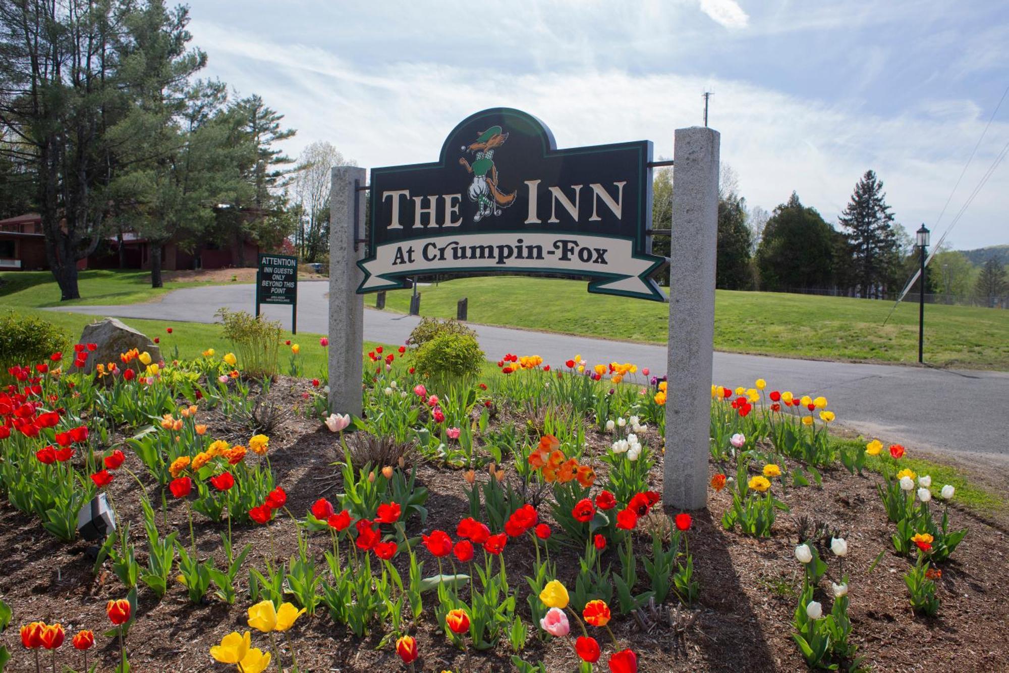 The Inn At Crumpin-Fox Bernardston Exteriér fotografie