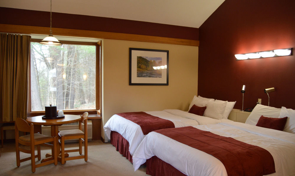 The Inn At Crumpin-Fox Bernardston Exteriér fotografie
